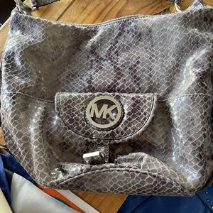 Michael Korea purse